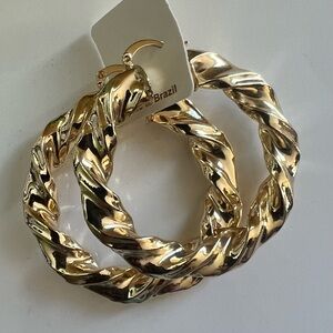 Elegant Gold Hoop Earrings